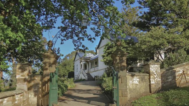 The commandant’s cottage. Picture: Tourism Tasmania