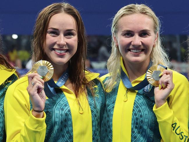 NANTERRE, FRANCE - AUGUST 01: Gold medalists Lani Pallister, Brianna Throssell, Ariarne Titmus and Mollie O'Callaghan of Team Australia pose during the Swimming medal ceremony after the Women's 4x200m Freestyle Relay Final on day six of the Olympic Games Paris 2024 at Paris La Defense Arena on August 01, 2024 in Nanterre, France. (Photo by Xavier Laine/Getty Images)