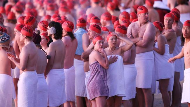 Nude Swimmers Brave Hobart S River Derwent For Dark Mofo Winter