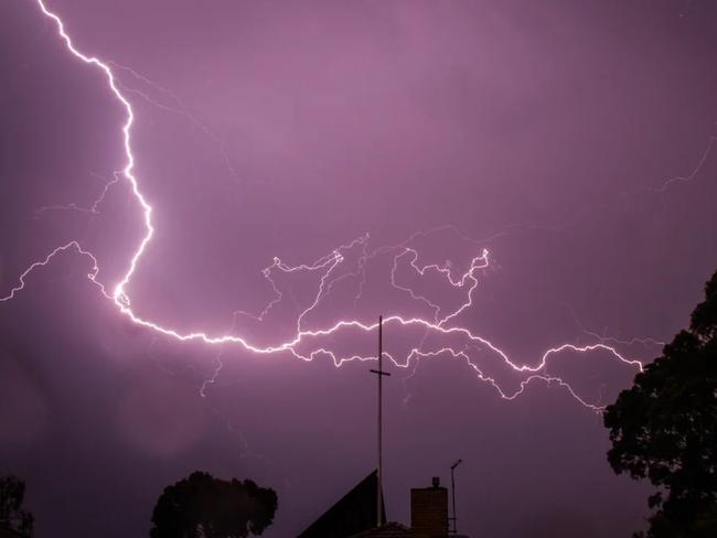 The cool change also brings the chance of a thunderstorm.