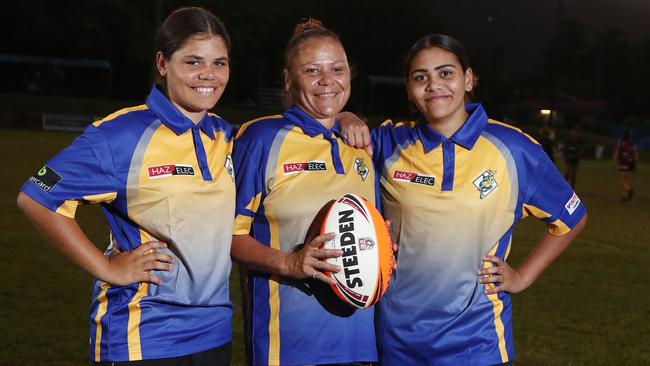 Cindy Quarry (centre) with daughters Aerielle Hobbler (left) and Priya Deshong, who all played first grade for the Cairns Kangaroos rugby league club in 2021. Picture: Brendan Radke