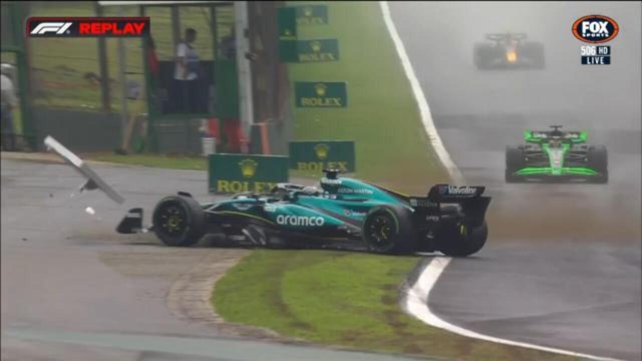 Stroll crashes on Formation Lap!