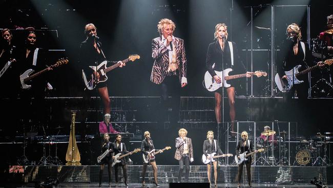 Rod Stewart performs at the Entertainment Centre, Adelaide, 21 March 2023. Picture: Peter Pap Photography