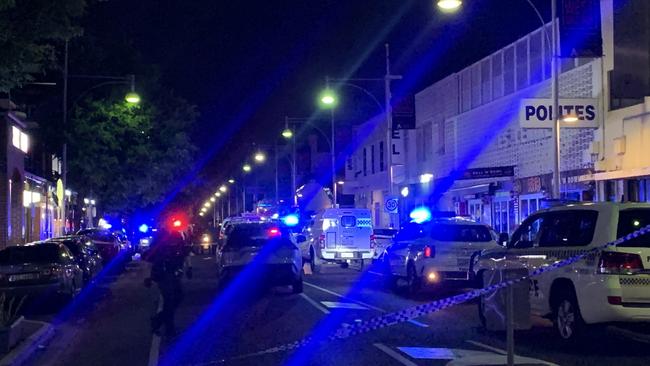 Police and ambulance crews are at the scene of a serious stabbing on Hindley St. The street is closed between Morphett St and West Tce, with detectives currently on-site. Emergency services were dispatched to nightlife venue Wakanda Place just before 8pm with a request for screening, but it is unknown if the incident occurred at the bar.