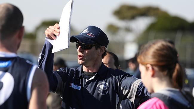 Hoppers Crossing coach Steve Kretiuk calls the shots. Picture: Local Legends Photography