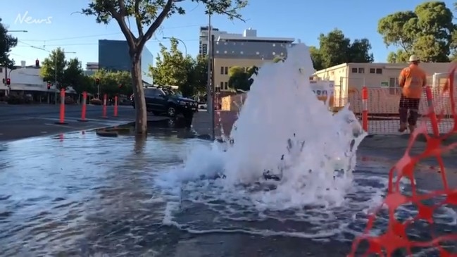 Fire hydrant burst King William St