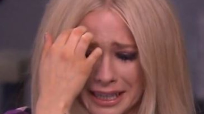 Avril Lavigne Breaks Down In Tears Discussing Lyme Disease Diagnosis During Tv Interview News 1308