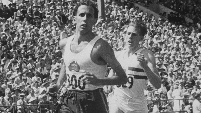 John Landy leads Roger Bannister at the 1954 Empire Games.