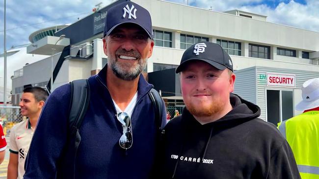 Former Liverpool manager Jurgen Klopp spotted on holiday in Adelaide with a fan.