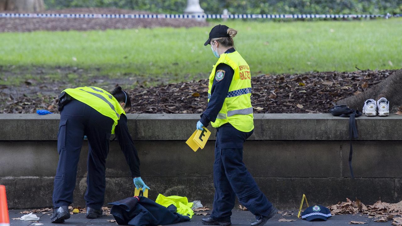 Bondi Shoppers Can Now Retrieve Their Cars After Stabbing | Geelong ...