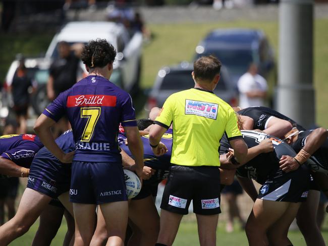 Waka Hammond prepares to feed a scrum. Picture: Warren Gannon Photography