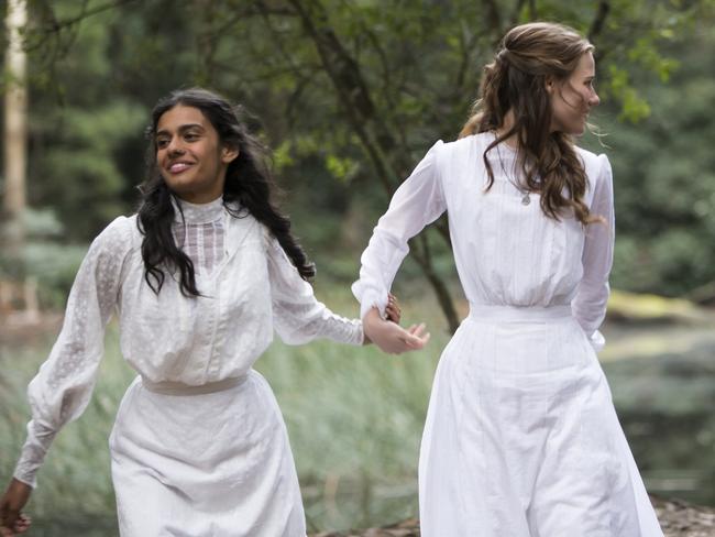 Picnic At Hanging Rock 2018 Clues To The Mystery L Review The 3722