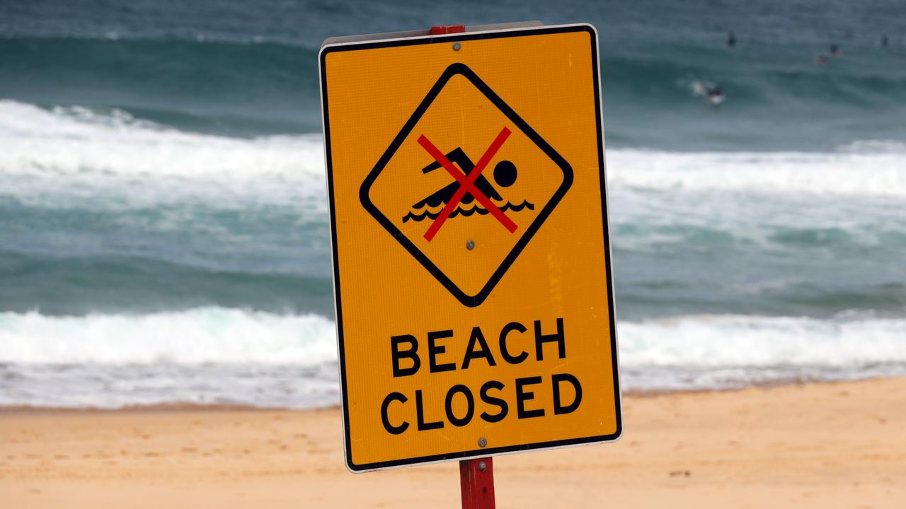 Man pulled unconscious from popular beach