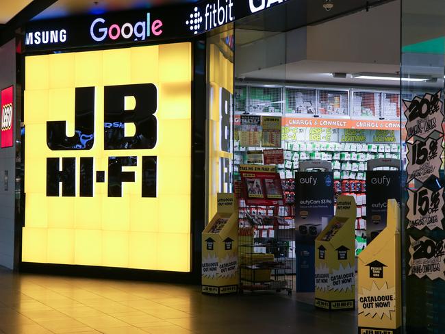 This is one of a series of frauds committed at JB HI FI’s across Australia in the last month. Picture: NewsWire / Gaye Gerard