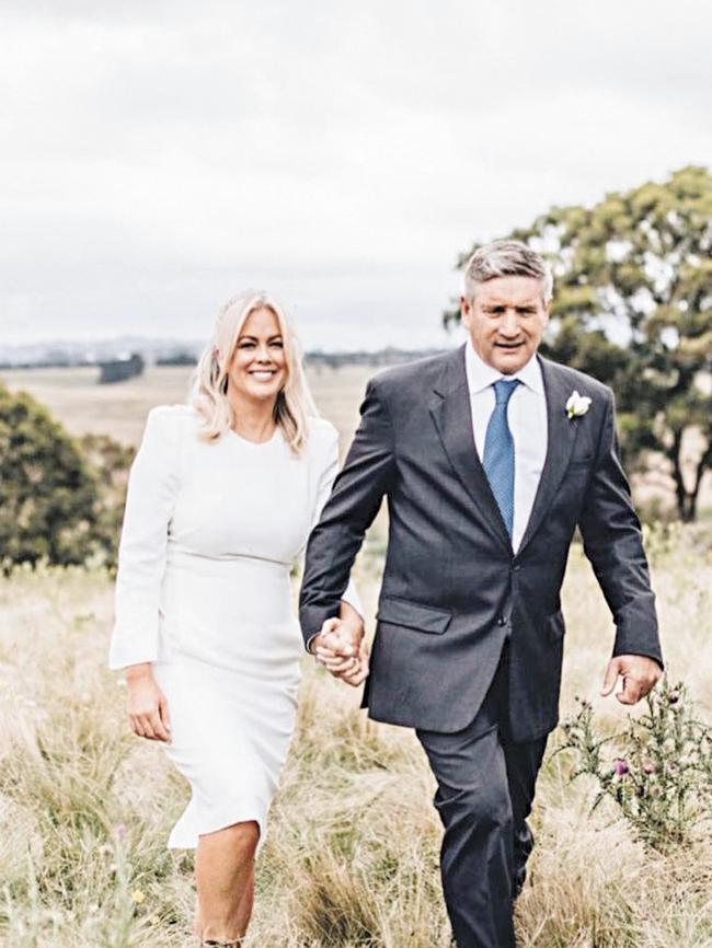 Samantha Armytage and her new husband Richard Lavender on their wedding day. (Picture: Supplied)