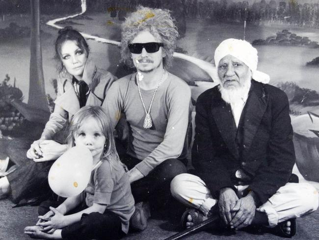 Brett Whiteley with wife Wendy and daughter Arkie during the family’s stay in Fiji.