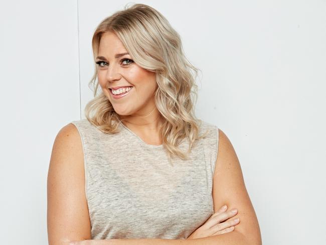 RendezView. Heidi Anderson hit92.9 radio breakfast announcer headshot for columns. (Pic: Supplied)