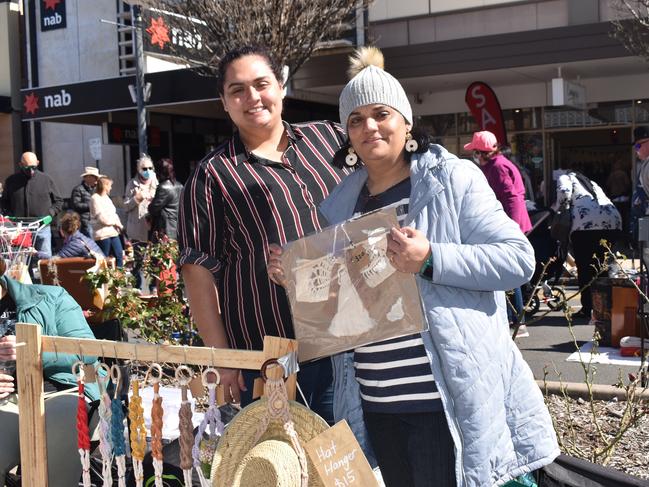 Andrea and Anjilin Pomfrett at the suitcase rummage during Jumpers and Jazz in July 2022. Photo: Jessica Paul / Warwick Daily News