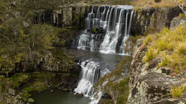 NSW to Queensland road trip: New England Highway inland route | escape ...