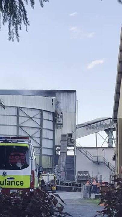 ‘Plumes of smoke’: Fire forces evacuation of Mackay sugar mill