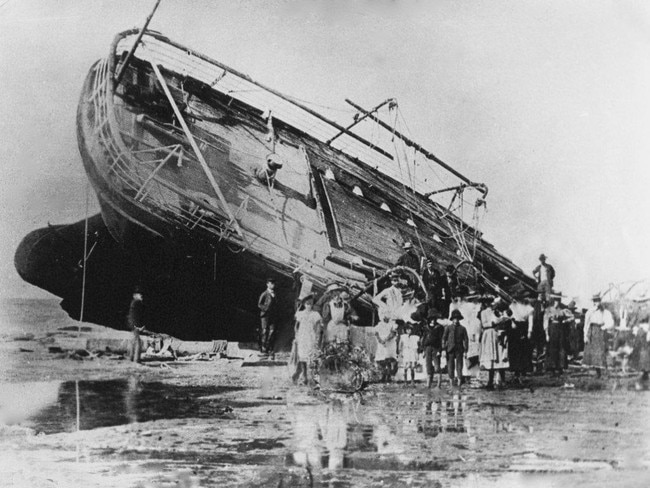 The SS Maitland ran aground during a wild storm. Picture courtesy: Gosford City Council.