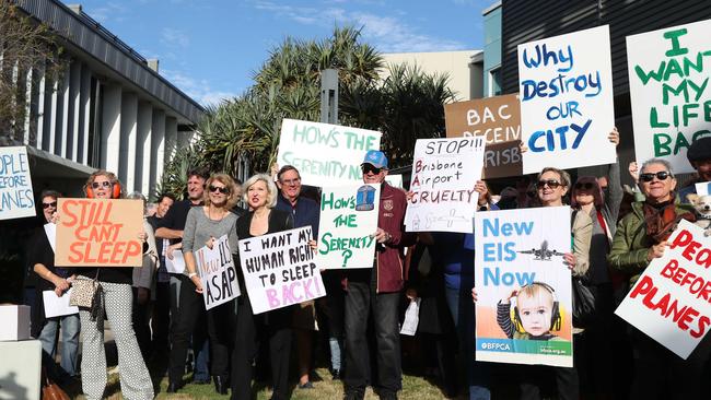 Brisbane residents rallying outside Brisbane Airport Corporation against fight noise. Pics Tara Croser.