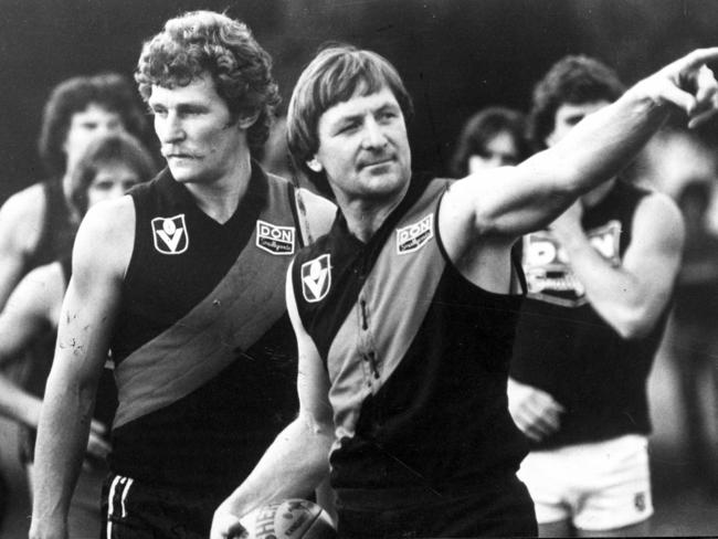 Essendon coach Kevin Sheedy with Phil Carman in 1981.