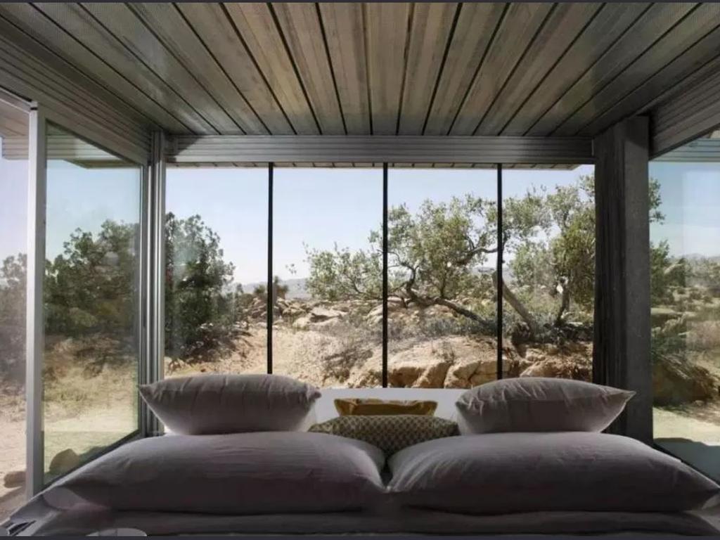 This property offers an amazing view of the Californian desert. Picture: Airbnb