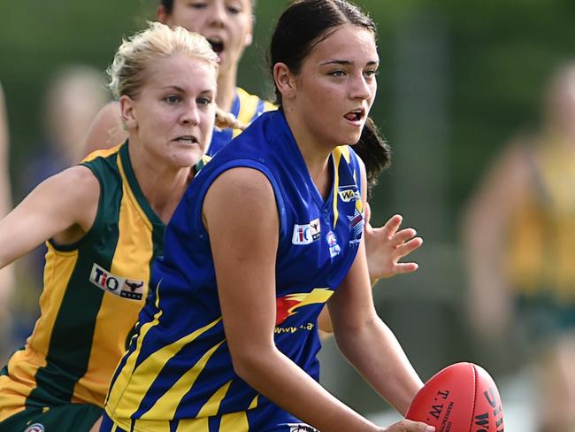 NTFL - PINT v Wanderers Women's Div 1 - Pints player Katie Streader and Waratahs player Shekeine De Satge.