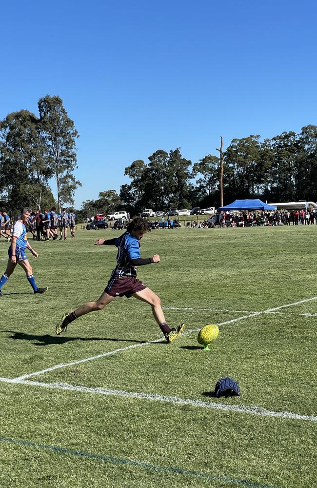 JPC flyhalf Finn Laffey kicking conversions.