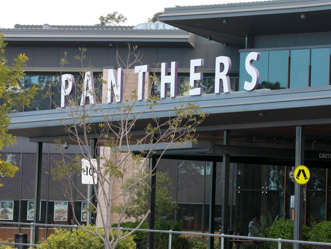 Penrith Panthers is one of the many clubs to extend the ban. AAP Image/Angelo Velardo