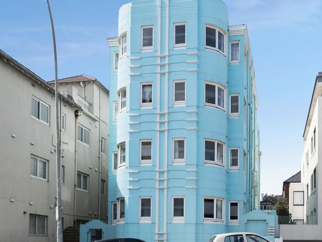 Banducci owns a number of apartments in the 274 Campbell Parade, Bondi Beach building.