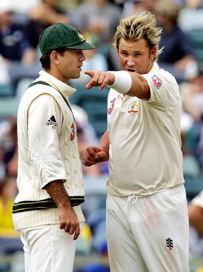 Shane Warne with Ricky Ponting in 2005.