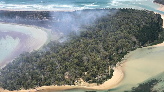 The bushfire at Conleys Point on South Bruny Island. Picture: TASMANIA FIRE SERVICE 