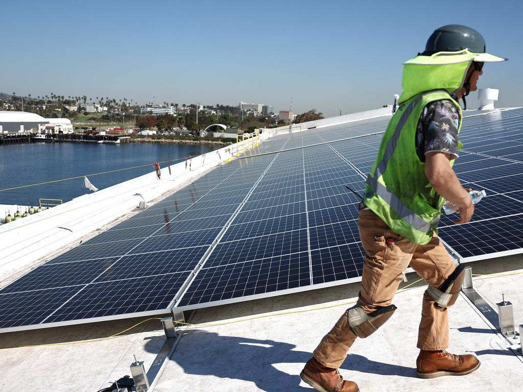 Solar energy rush risks power price surge
