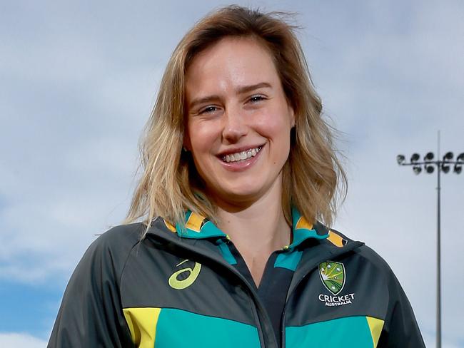 Cricket stars Ellyse Perry (R) and Ash Gardiner pictured at North Sydney Oval to launch the ticket sales of the up-coming Women's Cricket season including the WBBL. Picture: Toby Zerna