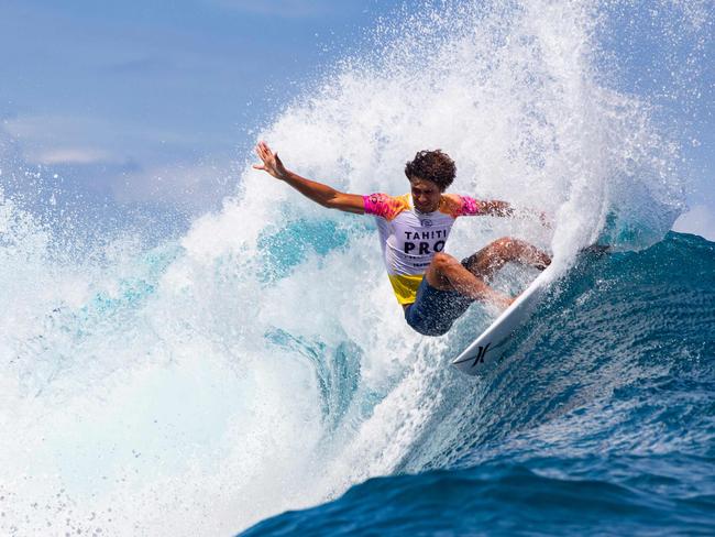 Tahitian surfer Matahi Drollet competes on the first day of the 2019 Tahiti Pro at Teahupoo, Tahiti, on August 24, 2019. (Photo by brian bielmann / AFP) / RESTRICTED TO EDITORIAL USE