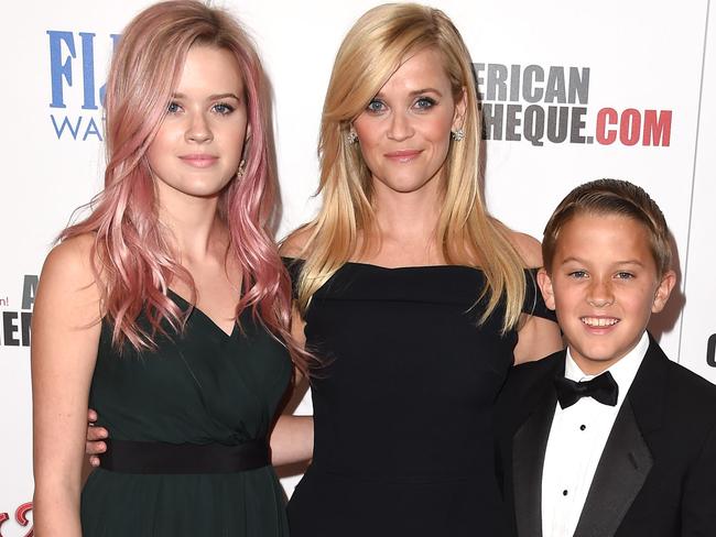 Reese with her children Ava and Deacon in 2015. Picture: Steve Granitz