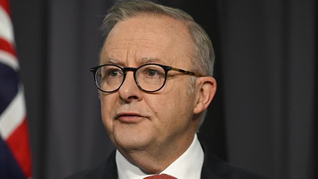 CANBERRA, AUSTRALIA  - NewsWire Photos - January 16, 2025:  Prime Minister Anthony Albanese holds a press conference at Parliament House in Canberra. Picture: NewsWire / Martin Ollman