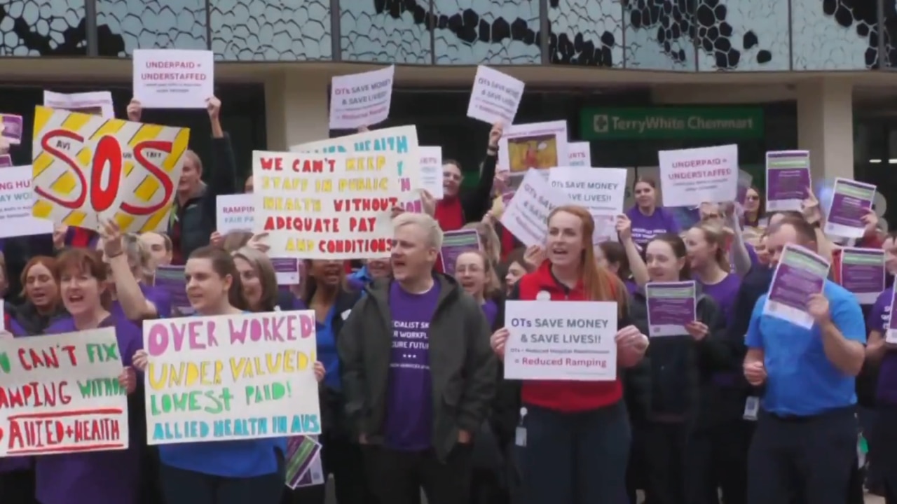 South Australian health workers walk off the job demanding better pay