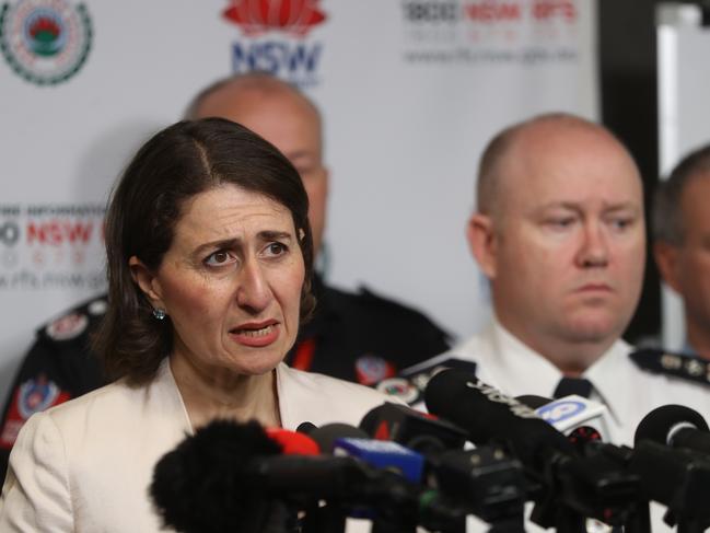 Premier Gladys Berejiklian held regular press conferences with RFS Commissioner Shane Fitzsimmons during the bushfires. Picture: John Grainger