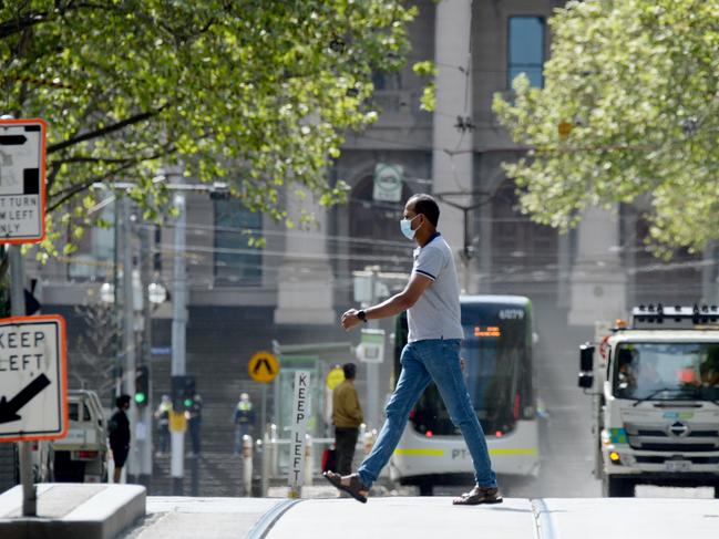 Melbourne remains in lockdown. Picture: NCA NewsWire / Andrew Henshaw