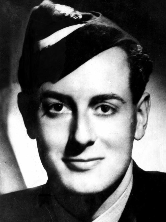 Gough Whitlam in his RAAF days.