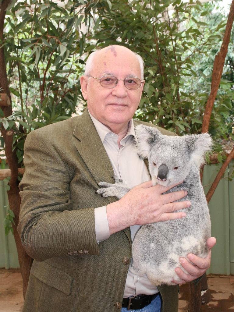 Former Russian president Mikhail Gorbachev holding koala at Lone Pine Koala Sanctuary in July 2006.