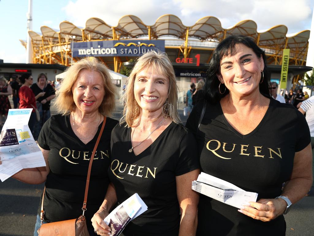 Desiree Scantlebry,Maryanne Brown and Jodie Smith arrive to see Queen live. Photograph: Jason O'Brien