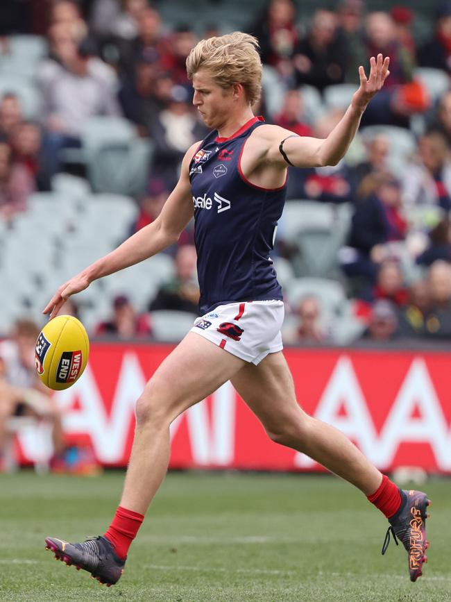 Jack Heard kicks during Norwood’s preliminary final win over Adelaide. Picture: David Mariuz/SANFL