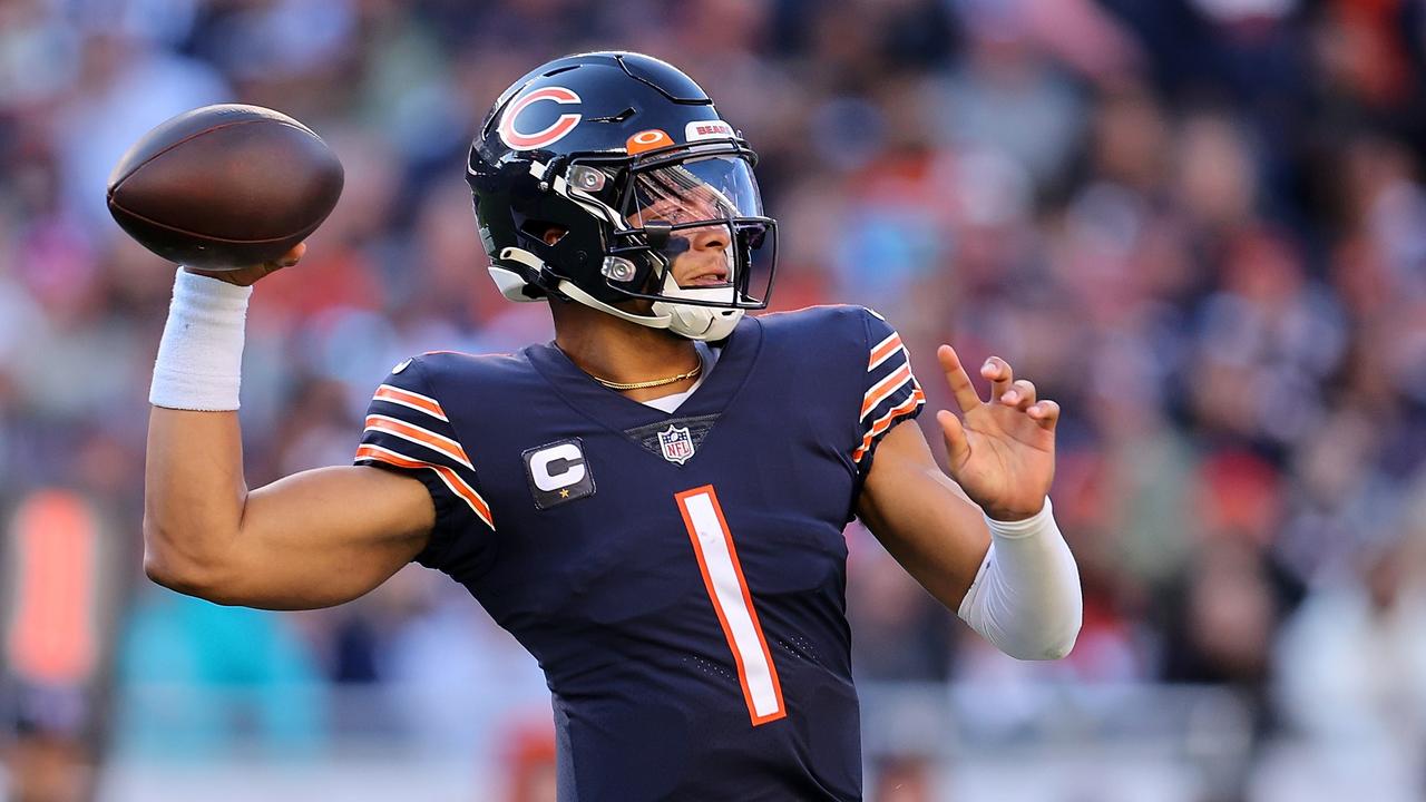 Week 7 recap: Justin Fields has 5 turnovers as the Chicago Bears are out of  it early in a 38-3 loss to Tom Brady and the Tampa Bay Buccaneers – Boston  Herald