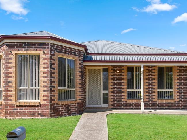 3 Leighton Green, Derrimut, Vic 3026 - for herald sun real estate