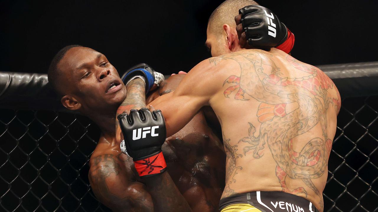 NEW YORK, NEW YORK – NOVEMBER 12: Alex Pereira battles Israel Adesanya during their Middleweight fight at UFC 281 at Madison Square Garden on November 12, 2022 in New York City. Jamie Squire/Getty Images/AFP