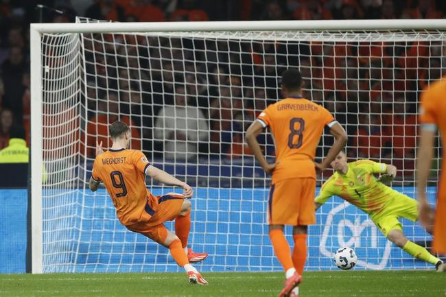 Wout Weghorst's penalty sent Netherlands on their way to a 4-0 win against Hungary